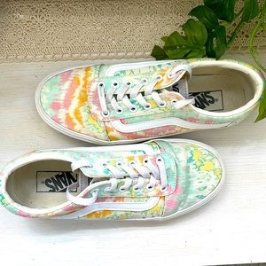 Vans tie dye shoes!